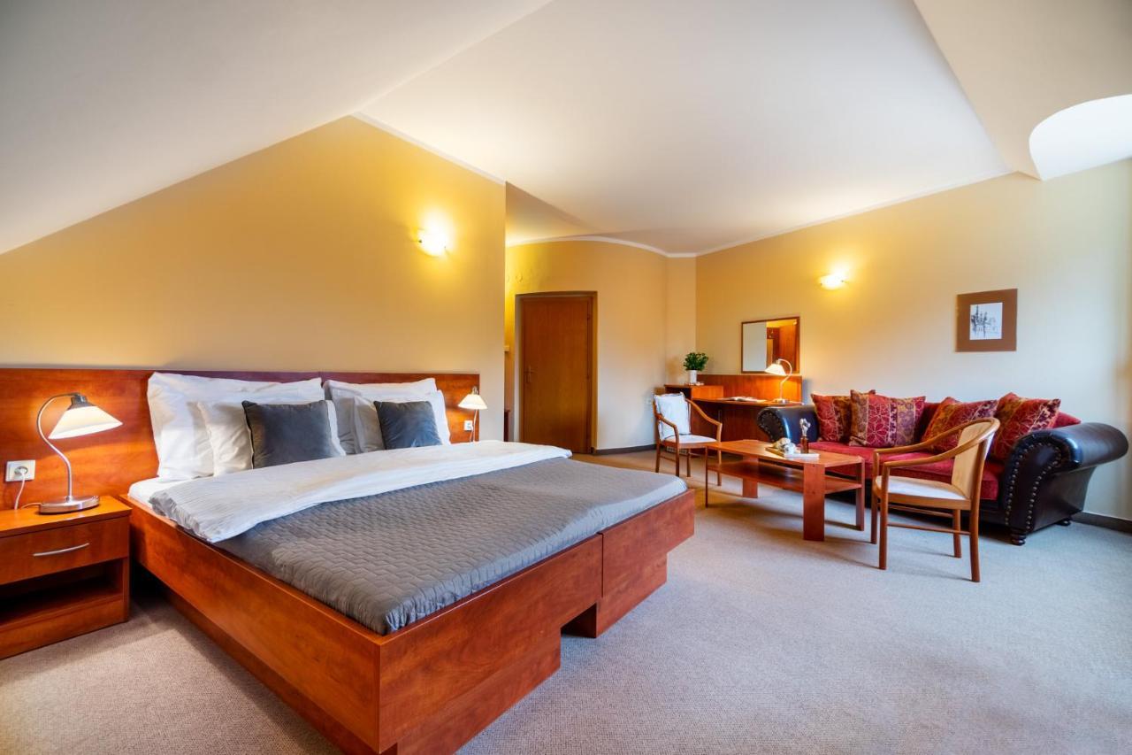 Hotel U Vlašského Dvora Kutná Hora Exteriér fotografie